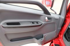 江淮 格尔发K6LII中卡 至尊版 18T 4X2 纯电动厢式载货车底盘(HFC5181XXYP3EVA70V)