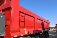 中国重汽 豪瀚J7B 340马力 8X4 7.6米自卸车(ZZ3315N3866E1)