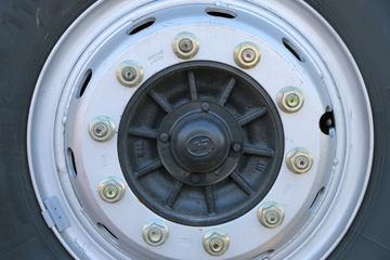 悍V&nbsp;载货车底盘                                                图片