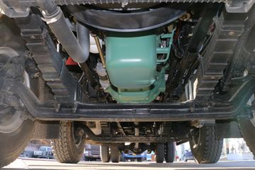 悍V&nbsp;载货车底盘                                                图片