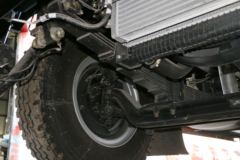 青岛解放 龙VH中卡 220马力 4X2 6.75米仓栅式载货车(CA5189CCYPK2L2E5A80)