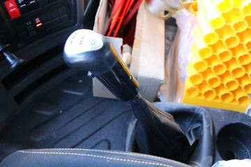 �ൺ��� ;V�ؿ� 350���� 8X4 9.5�ײ�դʽ�ػ���(CA5313CCYP2K2L7T4E5A80-1)ͼƬ