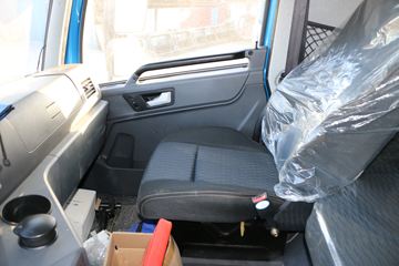 �ൺ��� ;V�ؿ� 350���� 8X4 9.5�ײ�դʽ�ػ���(CA5313CCYP2K2L7T4E5A80-1)ͼƬ