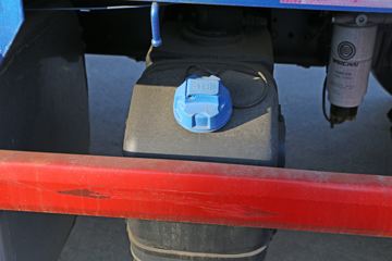 �ൺ��� ;V�ؿ� 350���� 8X4 9.5�ײ�դʽ�ػ���(CA5313CCYP2K2L7T4E5A80-1)ͼƬ