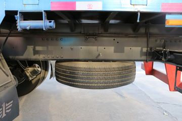 �ൺ��� ;V�ؿ� 350���� 8X4 9.5�ײ�դʽ�ػ���(CA5313CCYP2K2L7T4E5A80-1)ͼƬ