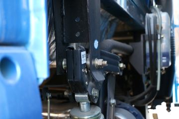 �ൺ��� ;V�ؿ� 350���� 8X4 9.5�ײ�դʽ�ػ���(CA5313CCYP2K2L7T4E5A80-1)ͼƬ