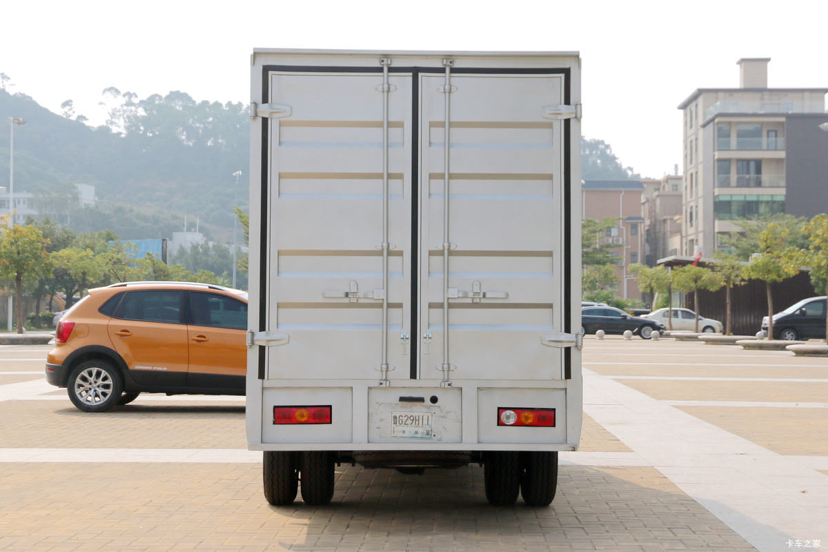  M2 1.5L 112  3.7׵ʽ΢(BJ5030XXY-AR)                                                