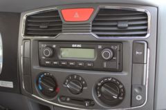 东风 力拓T20 150马力 4X2 4.2米自卸车(EQ3180L8GDF)