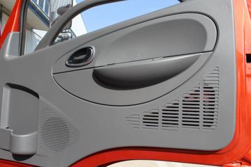 ���� ����T20 150���� 4X2 4.2����ж��(EQ3180L8GDF)ͼƬ