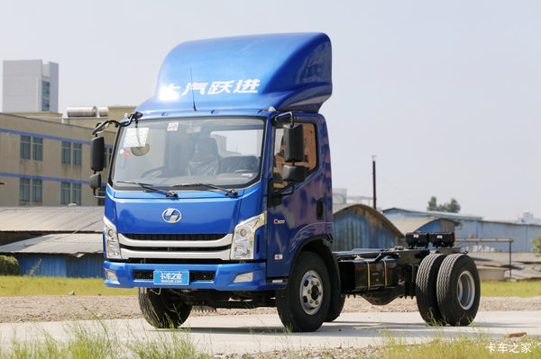 跃进 超越C500-33 2019款 140马力 4.14米单排厢式轻卡