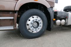 一汽解放 新J6P重卡 领航版 四季款 550马力 6X4牵引车(CA4250P66K25T1A1E5)