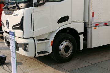 �����ؿ� ����L6000 4X2 ��ʽ�ػ���ͼƬ