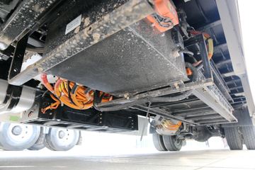 �����ؿ� ����L6000 4X2 ��ʽ�ػ���ͼƬ