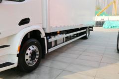 陕汽重卡 德龙M6000 340马力 4X2载货车