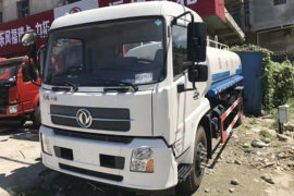 特商&nbsp;洒水车/喷洒车外观图片