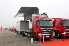 南骏汽车 瑞宇K60G 300马力 6X2 9.47米中置轴货车