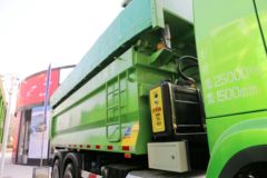 陕汽重卡 德龙H6000 400马力 6X4 自卸车(国六)