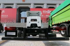 陕汽重卡 德龙L6000 220马力 4X2 载货车底盘(国六)