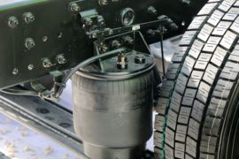 德龙L6000&nbsp;载货车底盘                                                图片