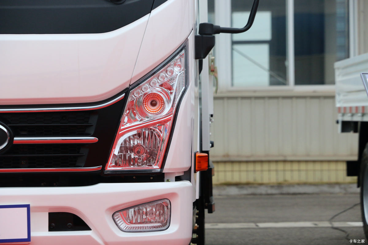 �Ͽ����� ���D20P ������ 87���� 4X2 3.3����ж��(NJA3040EPE31V)���                                                