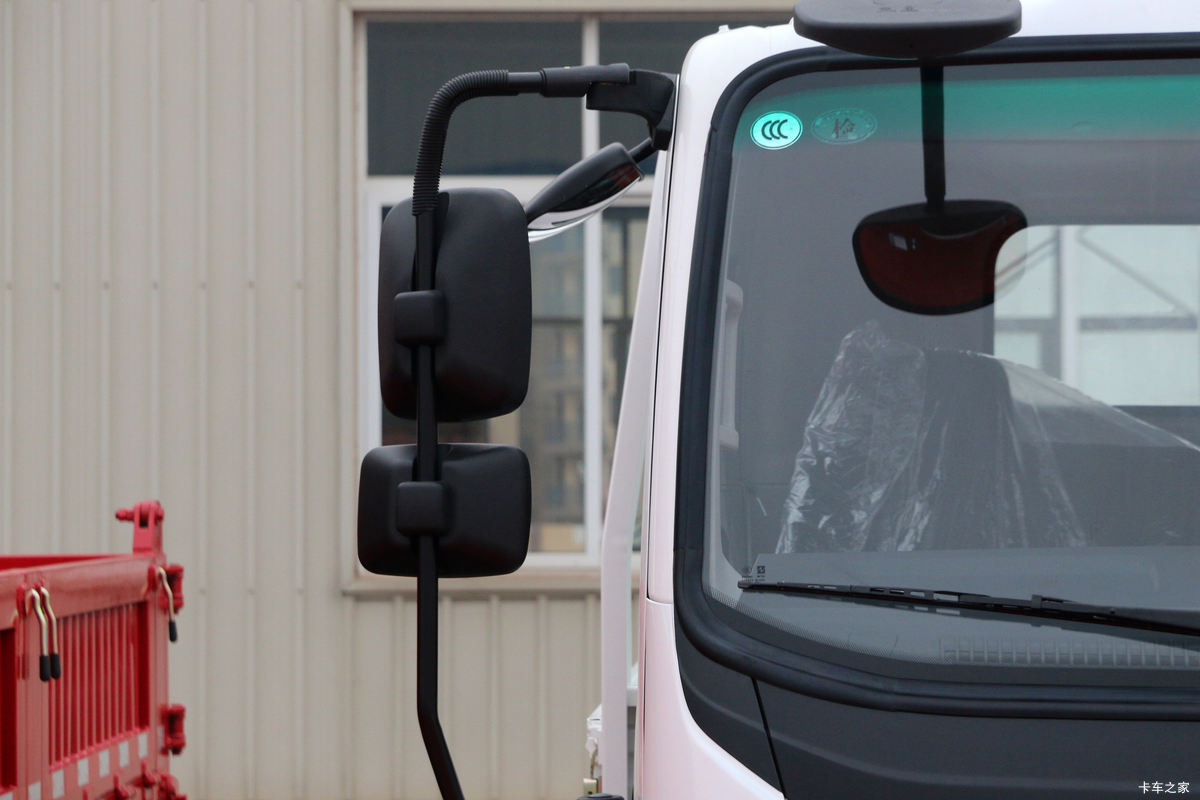 �Ͽ����� ���D20P ������ 87���� 4X2 3.3����ж��(NJA3040EPE31V)���                                                