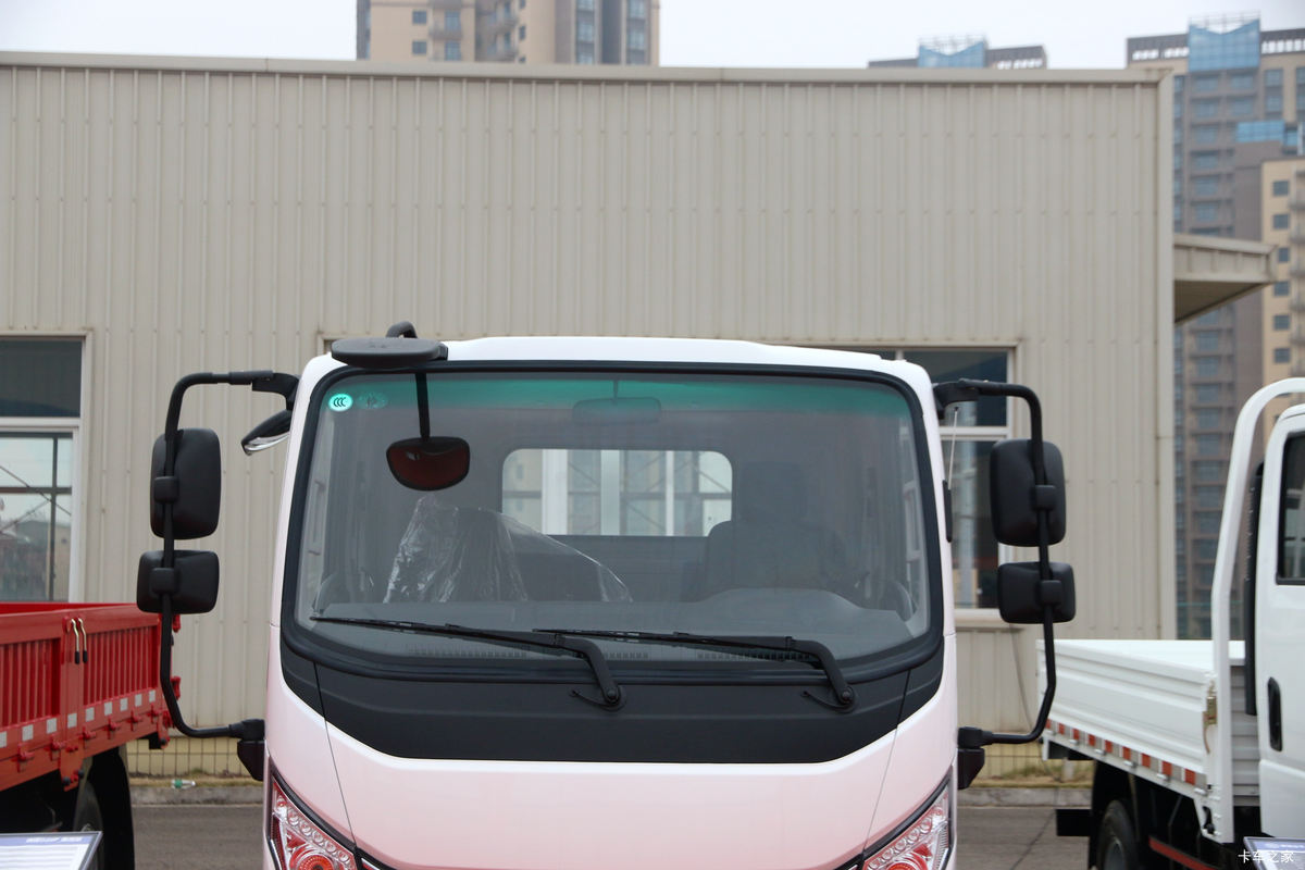 �Ͽ����� ���D20P ������ 87���� 4X2 3.3����ж��(NJA3040EPE31V)���                                                