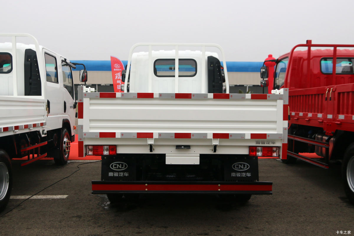 �Ͽ����� ���D20P ������ 87���� 4X2 3.3����ж��(NJA3040EPE31V)���                                                