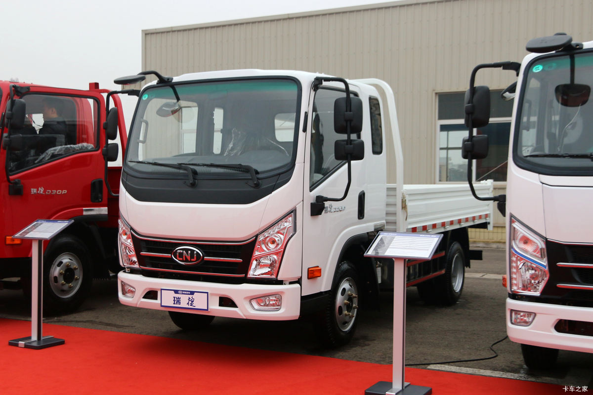 �Ͽ����� ���D20P ������ 87���� 4X2 3.3����ж��(NJA3040EPE31V)���                                                