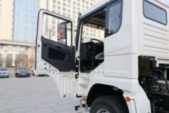 陕汽重卡 德龙X3000 460马力 8X4特种车作业底盘(国六)