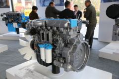 潍柴WP8系列 340马力 7.8L 国六 柴油发动机