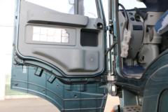 上汽红岩 杰狮C500重卡 北方版 520马力 6X4牵引车(CQ4256HYVG334HW)