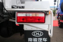 瑞吉J30&nbsp;混凝土搅拌车底盘                                                图片