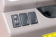 现代商用车 致道300MII 130马力 3.85米排半栏板轻卡(CNJ1041ZDB33V)