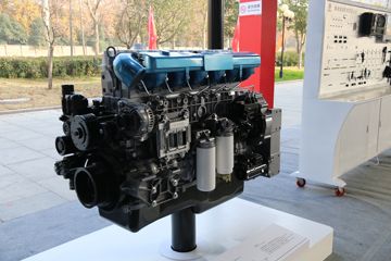 潍柴WP13.550E62 550马力 13L 国六 柴油发动机