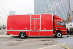 陕汽商用车 轩德E6 18T 4X2 7.75米排半纯电动厢式载货车217.2kWh