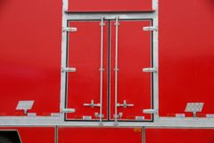 陕汽商用车 轩德E6 18T 4X2 7.75米排半纯电动厢式载货车217.2kWh