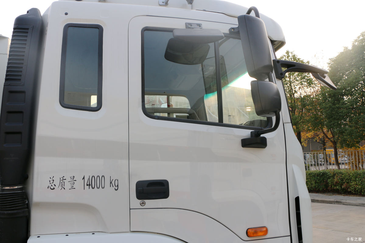 ���� �����K5L 160���� 4X2 ѹ��ʽ�������䳵(HFC5140ZYSVZ)���