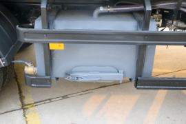 格尔发K5&nbsp;垃圾运输车底盘图片