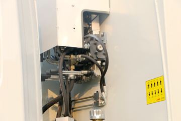 ���� �����K5L 160���� 4X2 ѹ��ʽ�������䳵(HFC5140ZYSVZ)ͼƬ