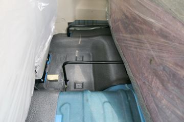 �������ó� ����п� 160���� 4X2 6.75����ʽ�ػ���ͼƬ