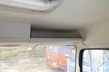 �������ó� ����п� 160���� 4X2 6.75����ʽ�ػ���ͼƬ