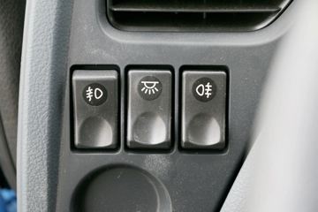 �������ó� ����п� 160���� 4X2 6.75����ʽ�ػ���ͼƬ