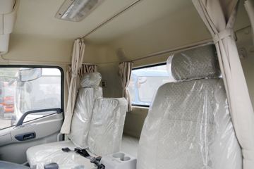 �������ó� ����п� 160���� 4X2 6.75����ʽ�ػ���ͼƬ