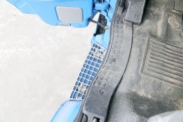 �������ó� ����п� 160���� 4X2 6.75����ʽ�ػ���ͼƬ