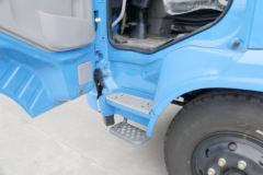 东风商用车 天锦中卡 160马力 4X2 6.75米厢式载货车(DFH5110XXYBX1V)
