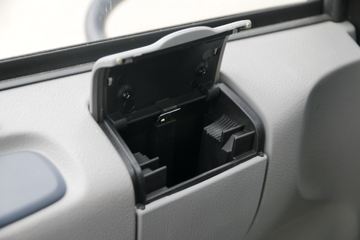 �������ó� ����п� 160���� 4X2 6.75����ʽ�ػ���ͼƬ