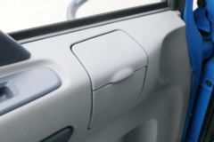东风商用车 天锦中卡 160马力 4X2 6.75米厢式载货车(DFH5110XXYBX1V)