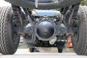 �������ó� ����п� 160���� 4X2 6.75����ʽ�ػ���ͼƬ