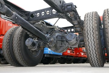 �������ó� ����п� 160���� 4X2 6.75����ʽ�ػ���ͼƬ