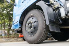 东风商用车 天锦中卡 160马力 4X2 6.75米厢式载货车(DFH5110XXYBX1V)